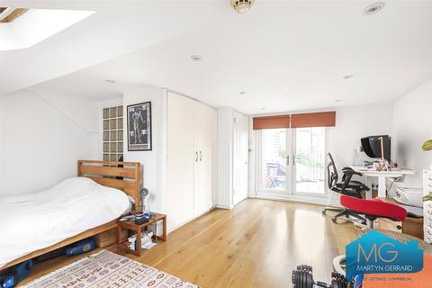 113 Victoria Road, Wood Green, London, N22 7XG