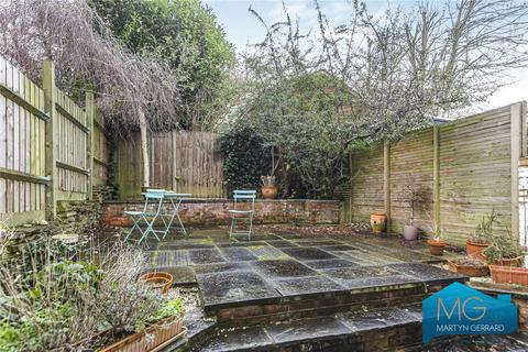 113 Victoria Road, Wood Green, London, N22 7XG