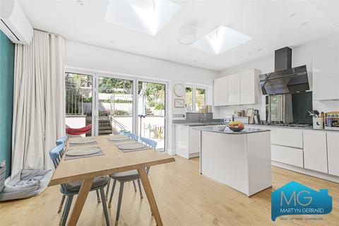 61 Muswell Hill Place, London, N10 3RP