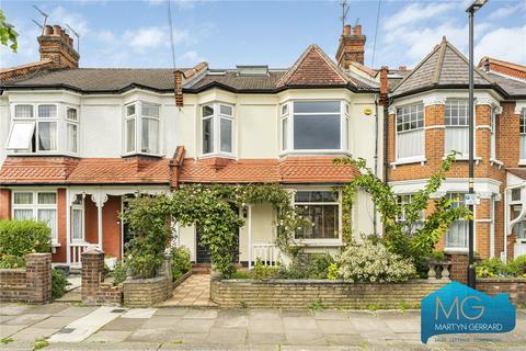 undefined, Kelvin Avenue, London, N13