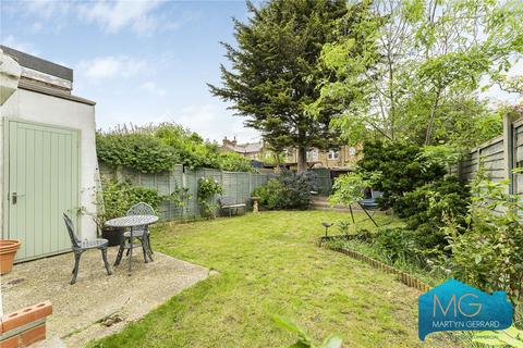 undefined, Kelvin Avenue, London, N13