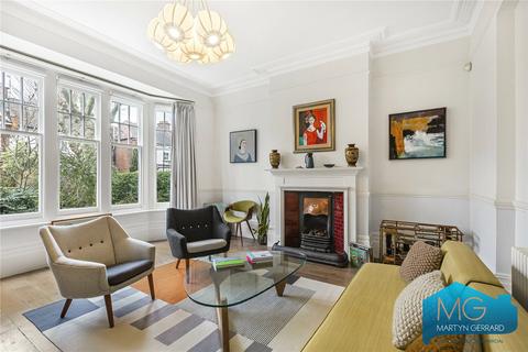 8 Leaside Avenue, London, N10 3BU