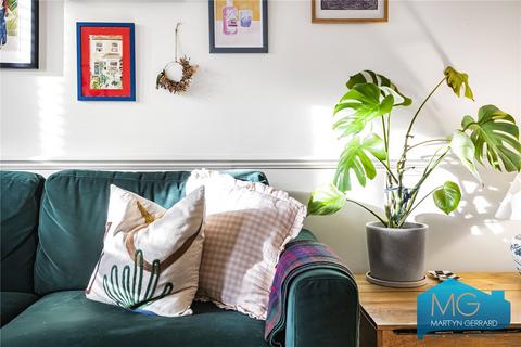 33 Thorold Road, London, N22 8YE