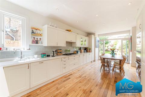 36 Hardwicke Road, London, N13 4SG