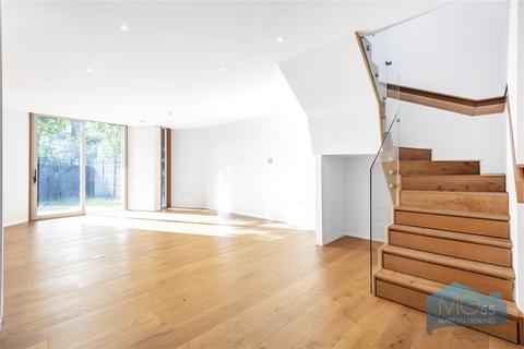 3 bedroom semi-detached house for sale, Crown Tree Mews, Mill Hill, London, NW7