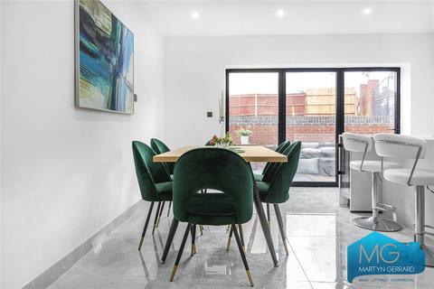 3 bedroom end of terrace house for sale, Barnet Road, Potters Bar, Hertfordshire, EN6