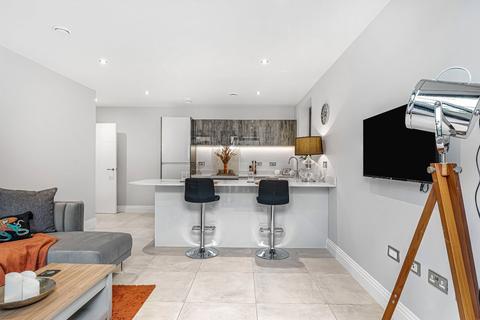 1 bedroom apartment for sale, Brownlow Road, London, N11