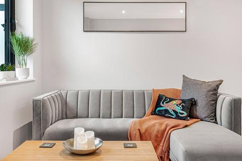 undefined, Brownlow Road, London, N11