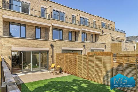 3 bedroom terraced house for sale, Melrose Mews, London, N14