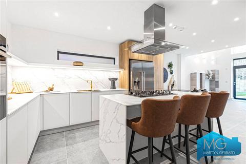 4 bedroom semi-detached house for sale, Greenoak Close, London, N20