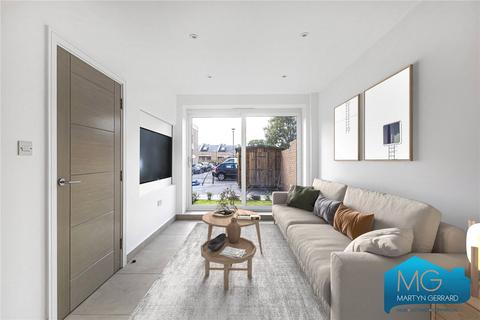 4 bedroom end of terrace house for sale, Chase Road, London, N14