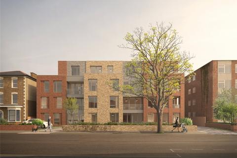 2 bedroom apartment for sale, Brownlow Road, London, N11