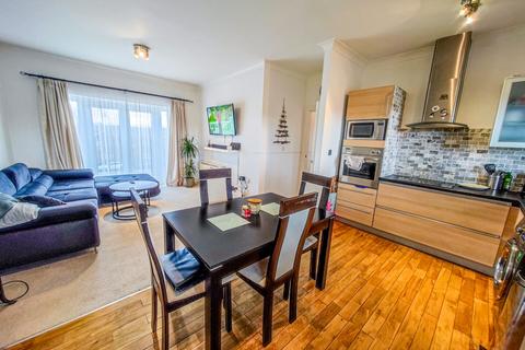 2 bedroom flat to rent, Battery Road, West Thamesmead, SE28