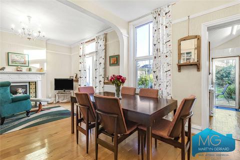4 bedroom semi-detached house for sale, Fallow Court Avenue, London, N12