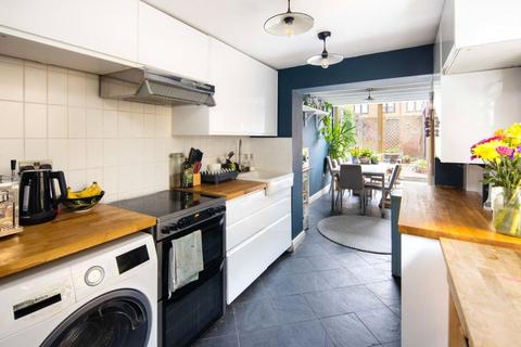 42 Cardigan Road, London, E3 5HT