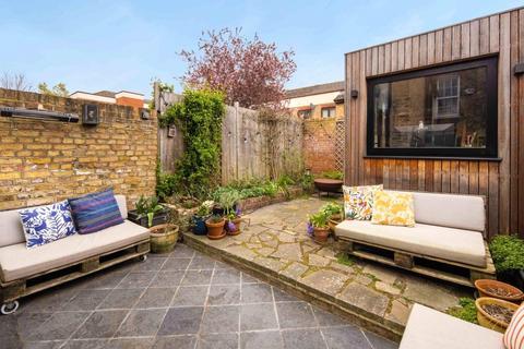 42 Cardigan Road, London, E3 5HT