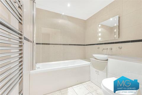 2 bedroom apartment for sale, Princess Park Manor, Royal Drive, Friern Barnet, London, N11