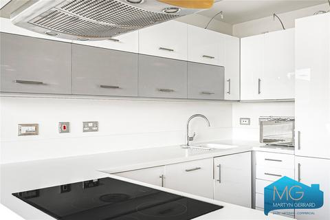 3 bedroom penthouse for sale, Kingsway, London, N12