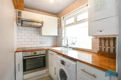 2 bedroom maisonette to rent, Hutton Grove, North Finchley, London, N12
