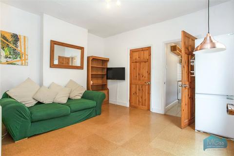 2 bedroom maisonette to rent, Hutton Grove, North Finchley, London, N12