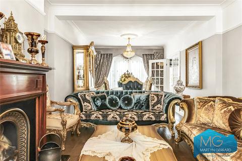 8 Ravenscraig Road, London, N11 1AD