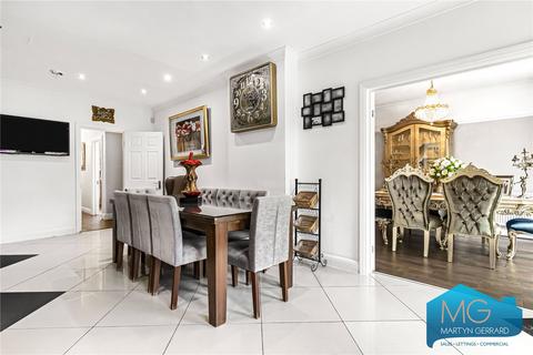 8 Ravenscraig Road, London, N11 1AD