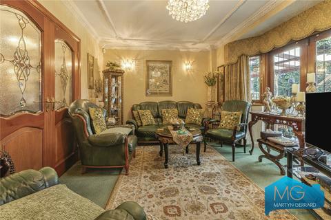 4 bedroom detached house for sale, Chase Side, London, N14
