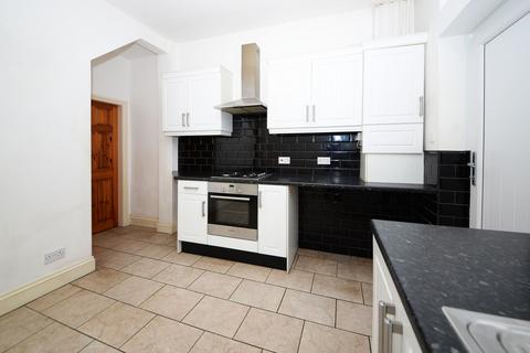 36 Alexandra Road, Ashton-under-lyne, OL6 6JG