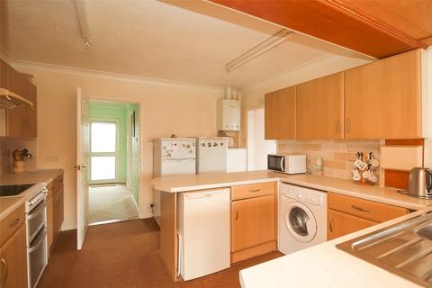 25 Green Gardens, Northam, Bideford, EX39 3QG