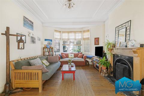 4 bedroom terraced house for sale, Broomfield Avenue, London, N13