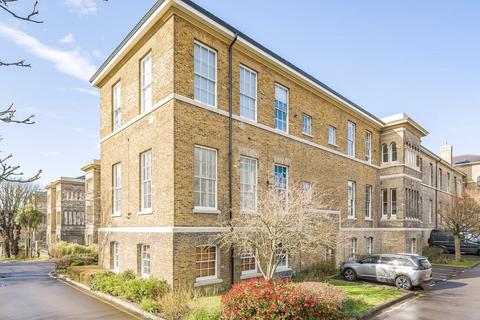 2 bedroom flat for sale, Royal Herbert Pavilions, Gilbert Close, London, SE18