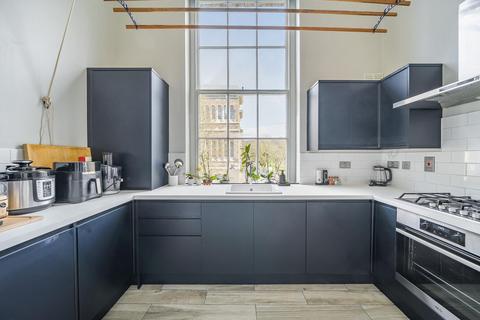2 bedroom flat for sale, Royal Herbert Pavilions, Gilbert Close, London, SE18