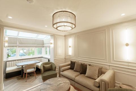 2 bedroom apartment to rent, Royal Crescent, Holland Park, London, W11