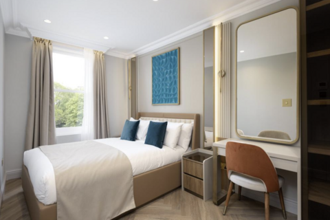 2 bedroom apartment to rent, Royal Crescent, Holland Park, London, W11