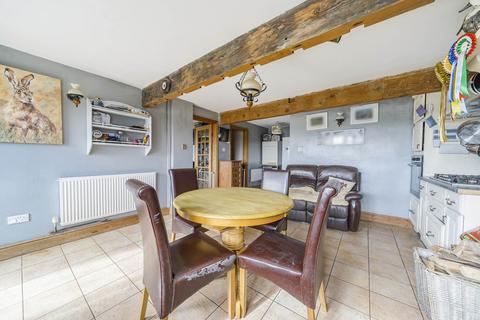 undefined, Heddington - Equestrian  1.4 Acres