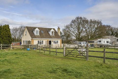 undefined, Heddington - Equestrian  1.4 Acres