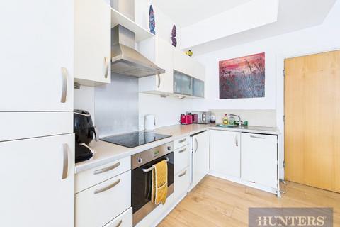 2 bedroom apartment for sale, Queens Parade, Scarborough