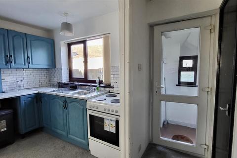 undefined, Llwyncelyn, Capel Hendre, Ammanford
