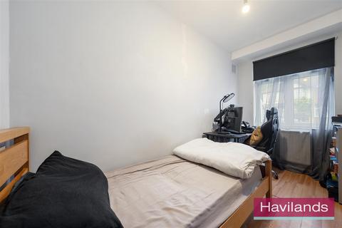 64 Woodgrange Avenue, Enfield, EN1 1EN