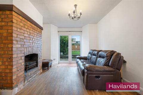 64 Woodgrange Avenue, Enfield, EN1 1EN