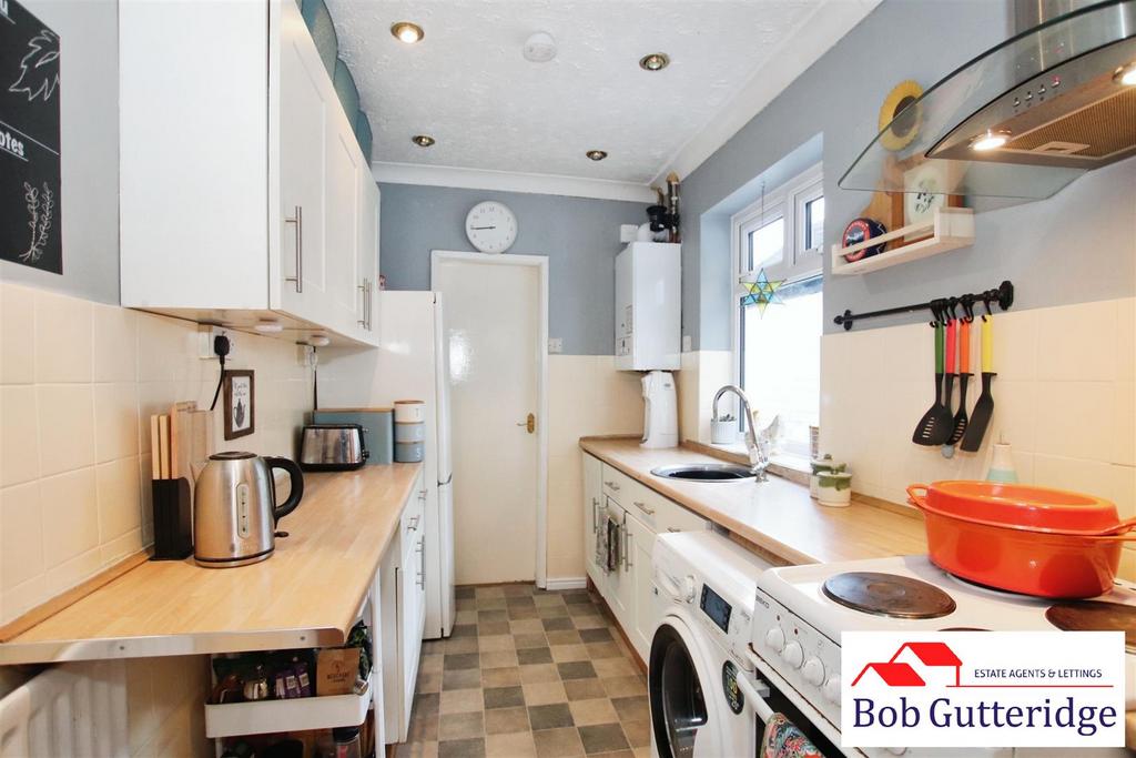 Fitted kitchen