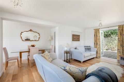 6 Church Close, Charlbury, Chipping Norton, OX7 3PY