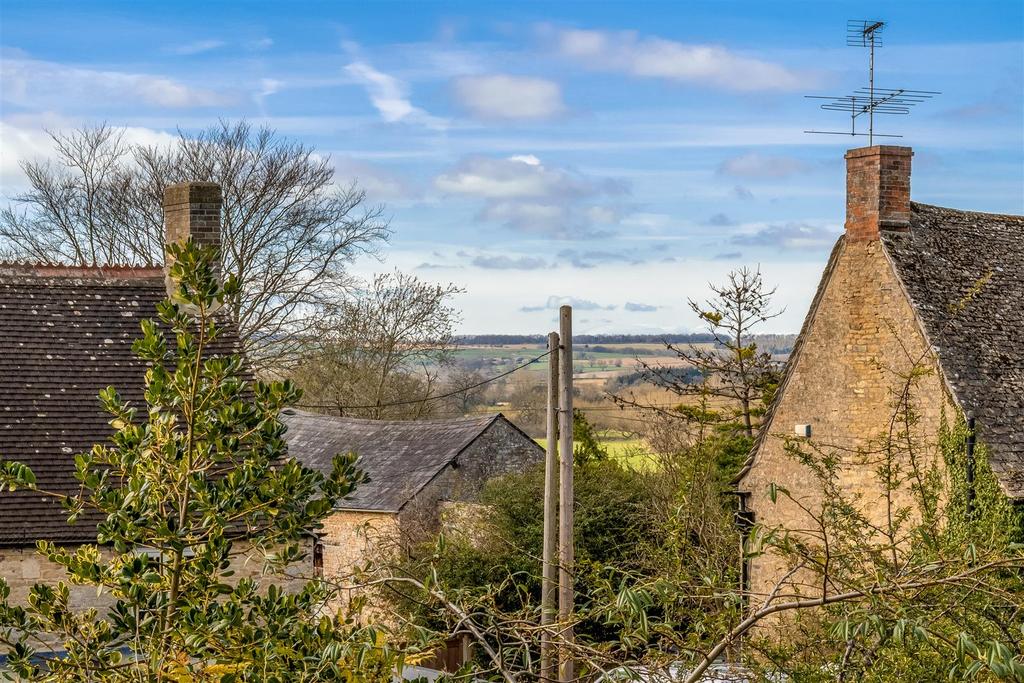 6 Church Close, Charlbury-14.jpg
