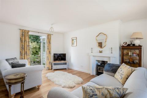 6 Church Close, Charlbury, Chipping Norton, OX7 3PY