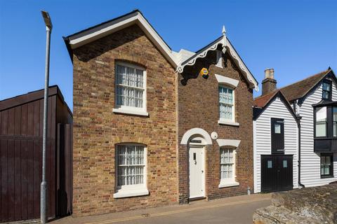 undefined, Sea Wall, Whitstable