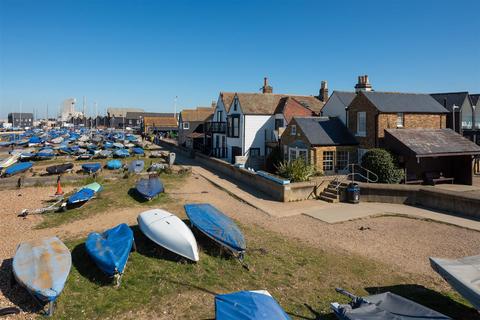 2 bedroom end of terrace house for sale, Sea Wall, Whitstable