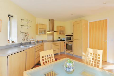 2 bedroom apartment for sale, 14 Stonegate Court, Stonegate