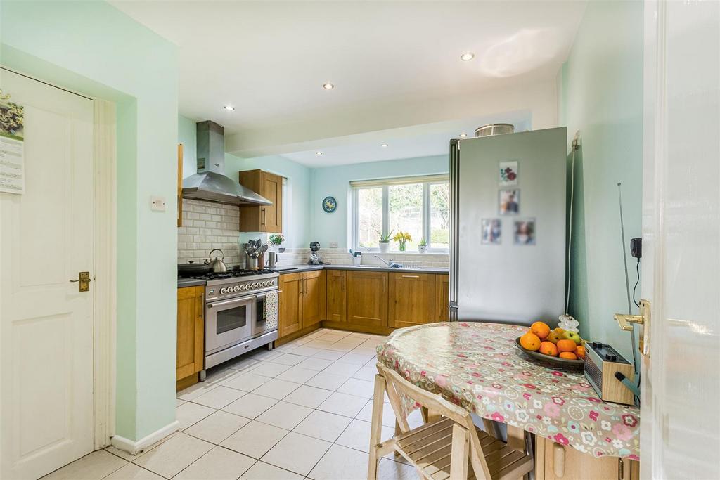 Dining kitchen