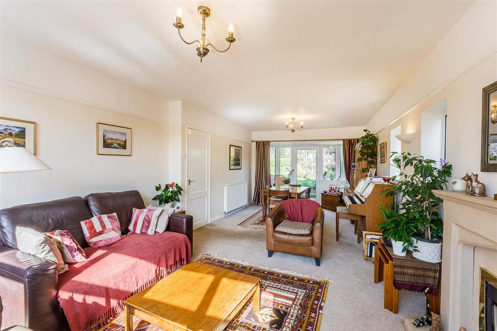 Living dining room