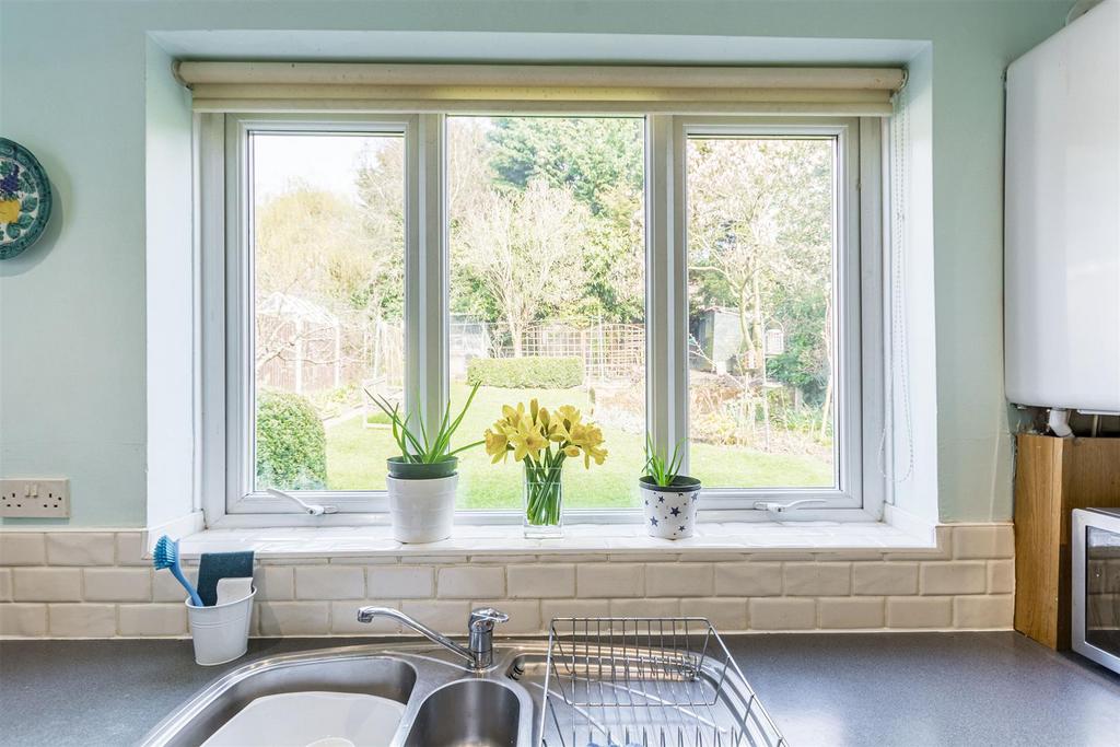 Dining kitchen